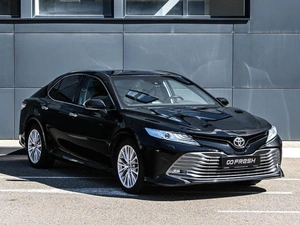 Седан Toyota Camry 2019 года, 2534000 рублей, Кирилловка
