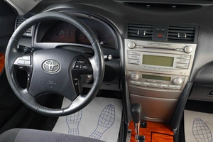 Седан Toyota Camry 2011 года, 1319000 рублей, Тюмень