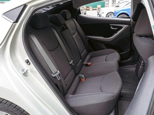 Седан Hyundai Elantra 2015 года, 1380000 рублей, Краснодар