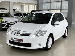 Хетчбэк Toyota Auris 2010 года, 897000 рублей, Солонцы