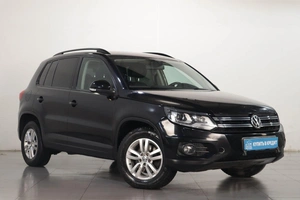 Внедорожник Volkswagen Tiguan 2012 года, 1259000 рублей, Челябинск