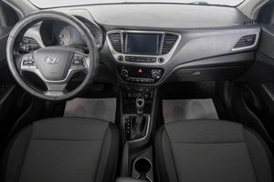 Седан Hyundai Solaris 2018 года, 1499000 рублей, Кемерово