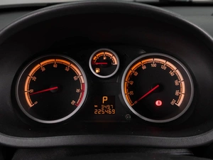Хетчбэк Opel Corsa 2013 года, 429000 рублей, Тюмень
