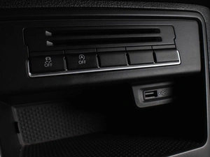 Внедорожник Volkswagen Tiguan 2016 года, 1435000 рублей, Воронеж