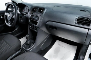 Седан Volkswagen Polo 2019 года, 949000 рублей, Челябинск