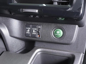 Минивэн Honda Stepwgn 2021 года, 2630000 рублей, Ростов-на-Дону