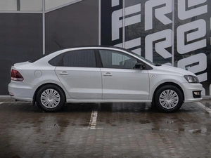 Седан Volkswagen Polo 2019 года, 1220000 рублей, Краснодар
