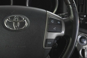 Внедорожник Toyota Land Cruiser 2009 года, 3449000 рублей, Кемерово