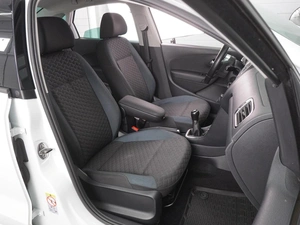 Седан Volkswagen Polo 2019 года, 1272000 рублей, Воронеж