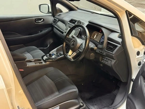 Хетчбэк Nissan Leaf 2019 года, 1947000 рублей, Красноярск