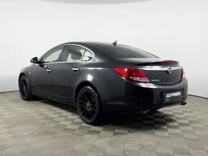 Седан Opel Insignia 2013 года, 899900 рублей, Казань