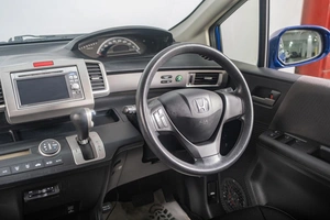 Минивэн Honda Freed 2013 года, 1229000 рублей, Томск