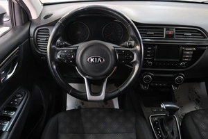 Седан Kia Rio 2017 года, 1359000 рублей, Омск