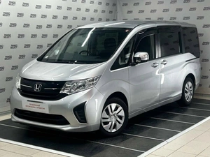 Минивэн Honda Stepwgn 2016 года, 1668600 рублей, Красноярск