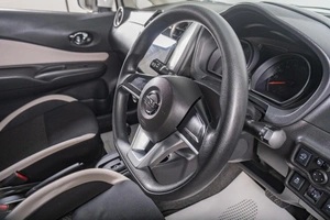 Хетчбэк Nissan Note 2017 года, 1049000 рублей, Томск