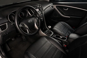 Хетчбэк Hyundai i30 2012 года, 829000 рублей, Челябинск