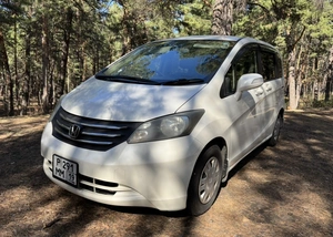Минивэн Honda Freed 2009 года, 900000 рублей, Абакан