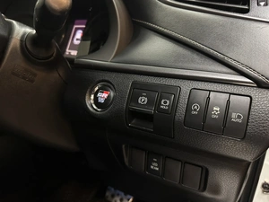 Внедорожник Toyota Harrier 2018 года, 3347000 рублей, Красноярск