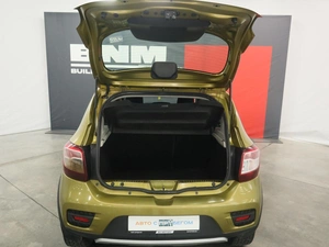 Хэтчбек Renault Sandero 2016 года, 950000 рублей, Курск