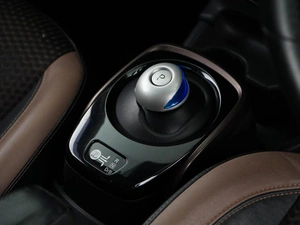 Хетчбэк Nissan Note 2019 года, 1357434 рублей, Москва