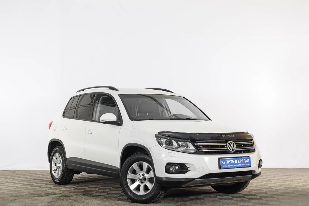 Внедорожник Volkswagen Tiguan 2012 года, 1459000 рублей, Тюмень
