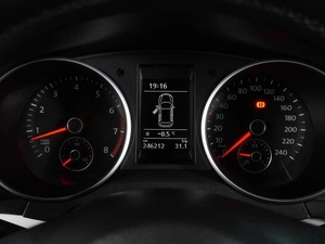 Хетчбэк Volkswagen Golf 2011 года, 949000 рублей, Воронеж