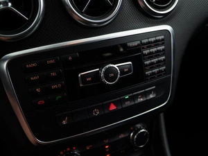 Хетчбэк Mercedes-benz A-класс 2014 года, 1495046 рублей, Москва