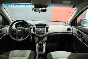 Седан Chevrolet Cruze 2011 года, 990000 рублей, Курск