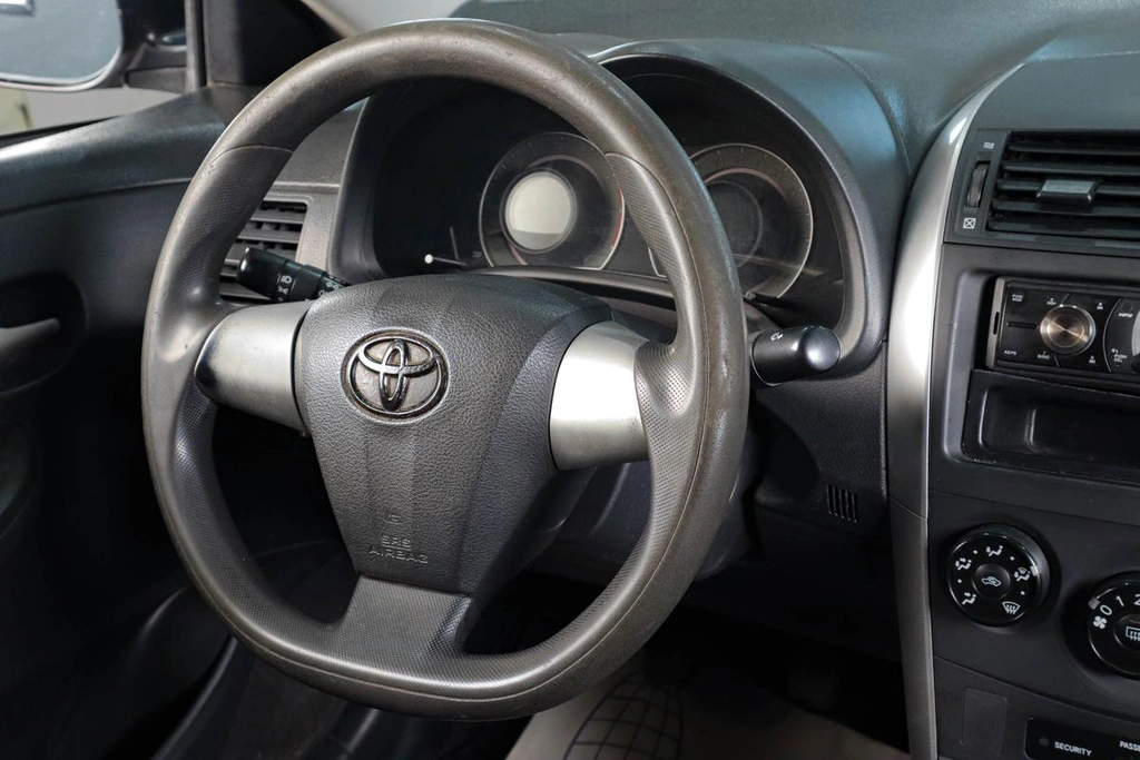 Седан Toyota Corolla 2011 года, 929000 рублей, Тюмень