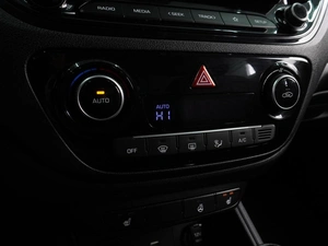 Седан Hyundai Solaris 2021 года, 1649000 рублей, Воронеж