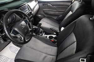 Пикап Mitsubishi L200 2017 года, 2459000 рублей, Сургут