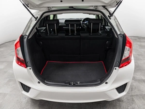 Хетчбэк Honda Fit 2014 года, 700000 рублей, Красноярск