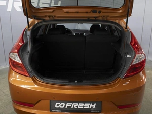 Хетчбэк Hyundai Solaris 2015 года, 990099 рублей, Омск