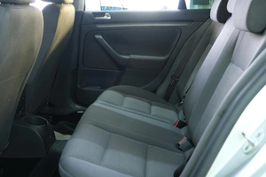 Седан Volkswagen Jetta 2006 года, 599000 рублей, Омск