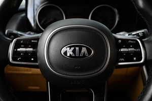 Минивэн Kia Carnival 2020 года, 3599000 рублей, Ульяновск