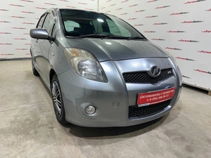 Хетчбэк Toyota Vitz 2006 года, 499000 рублей, Красноярск