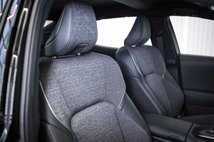 Седан Toyota Crown 2023 года, 6999999 рублей, Москва