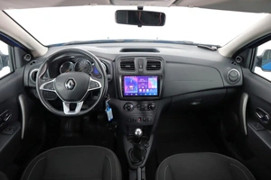 Хэтчбек Renault Sandero 2018 года, 1050000 рублей, Брянск