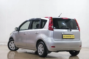 Хетчбэк Nissan Note 2010 года, 669000 рублей, Новокузнецк