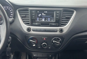 Седан Hyundai Solaris 2018 года, 1152000 рублей, Солонцы