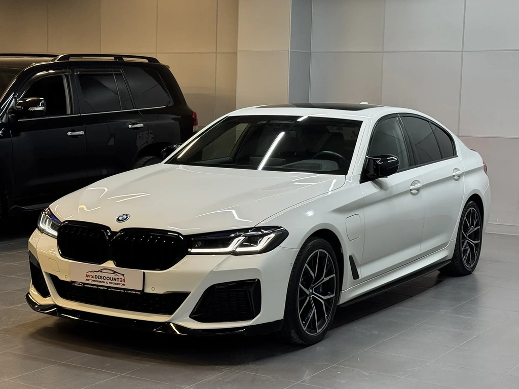 Седан BMW 5 серия 2021 года, 4597000 рублей, Красноярск