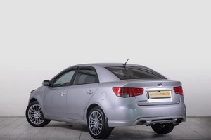 Седан Kia Cerato 2010 года, 699000 рублей, Томск