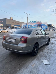 Седан Toyota Avensis 2007 года, 950000 рублей, Канск