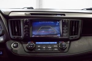 Внедорожник Toyota RAV4 2017 года, 2799000 рублей, Ульяновск