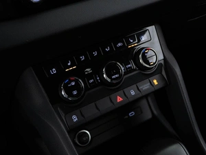 Внедорожник Skoda Karoq 2020 года, 2637444 рублей, Москва