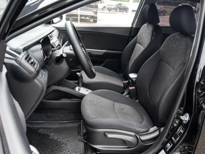 Хетчбэк Kia Rio 2012 года, 750000 рублей, Краснодар