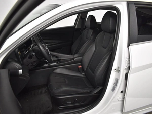 Седан Hyundai Elantra 2024 года, 2178100 рублей, Казань