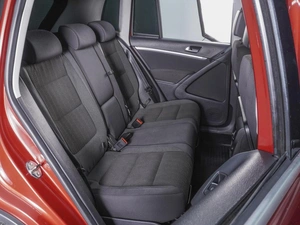 Внедорожник Volkswagen Tiguan 2011 года, 900000 рублей, Ростов-на-Дону