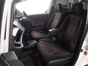Хетчбэк Honda Fit 2012 года, 829000 рублей, Тюмень
