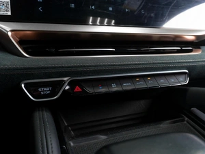 Внедорожник Geely Monjaro 2023 года, 3399000 рублей, Тюмень